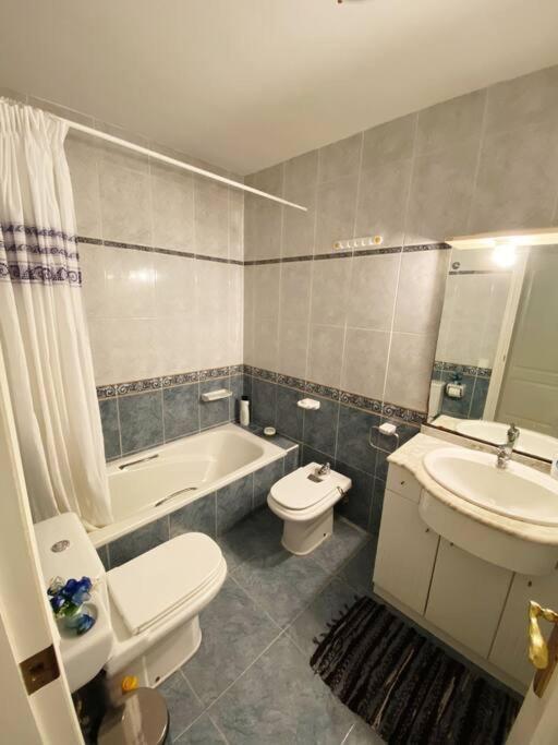 Pueblo Mascarat, 50 M Al Mar, 3 Piscios Apartment *